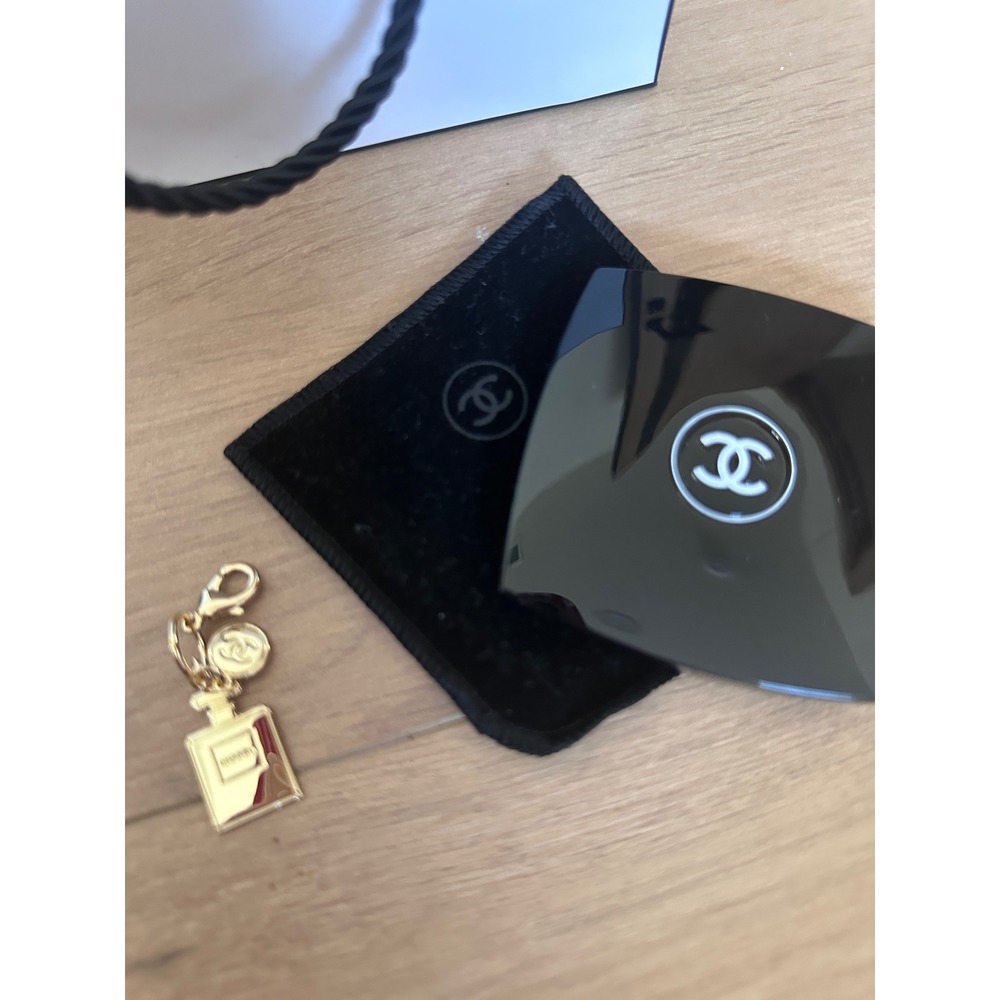 Chanel Miroir Double Facettes Compact Mirror Black with Pouch and No 5 Charm
